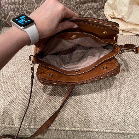 Michael Kors brown leather crossbody - Picture 5 of 10